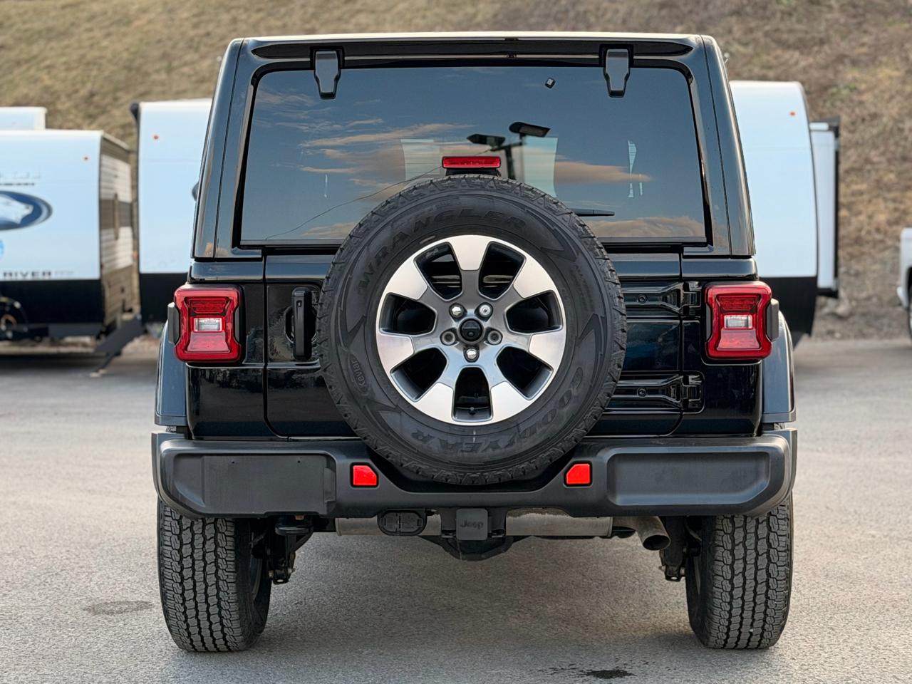 Jeep Wrangler Unlimited Sahara 2023