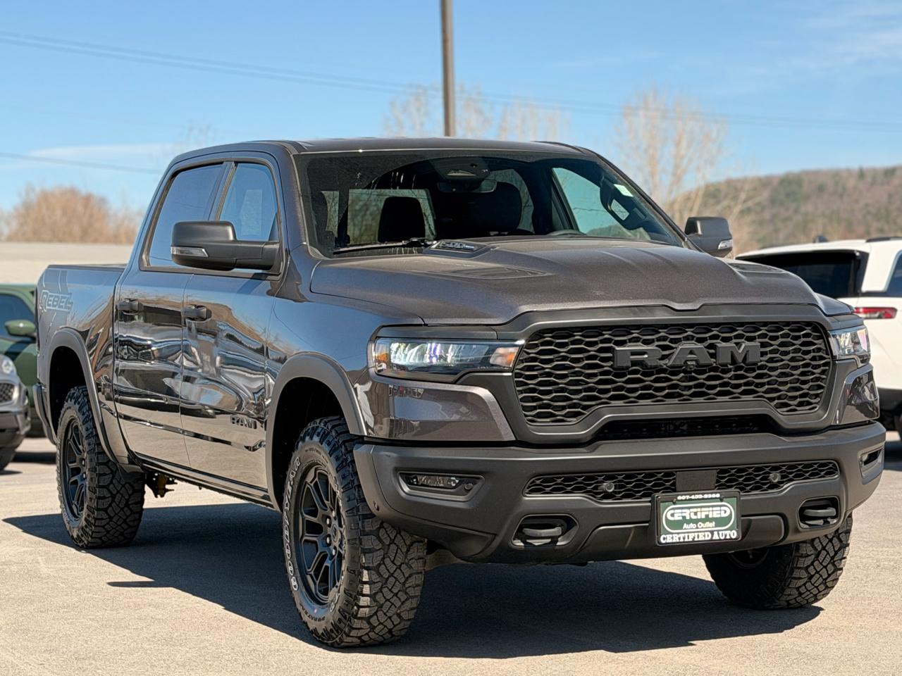 RAM 1500 Rebel Crew Cab SB 4WD 2026