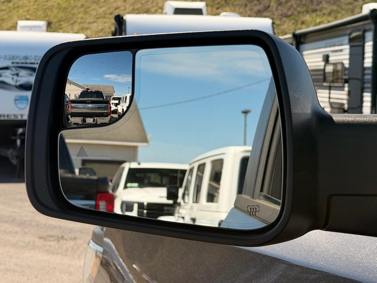 RAM 1500 Rebel Crew Cab SB 4WD 2026