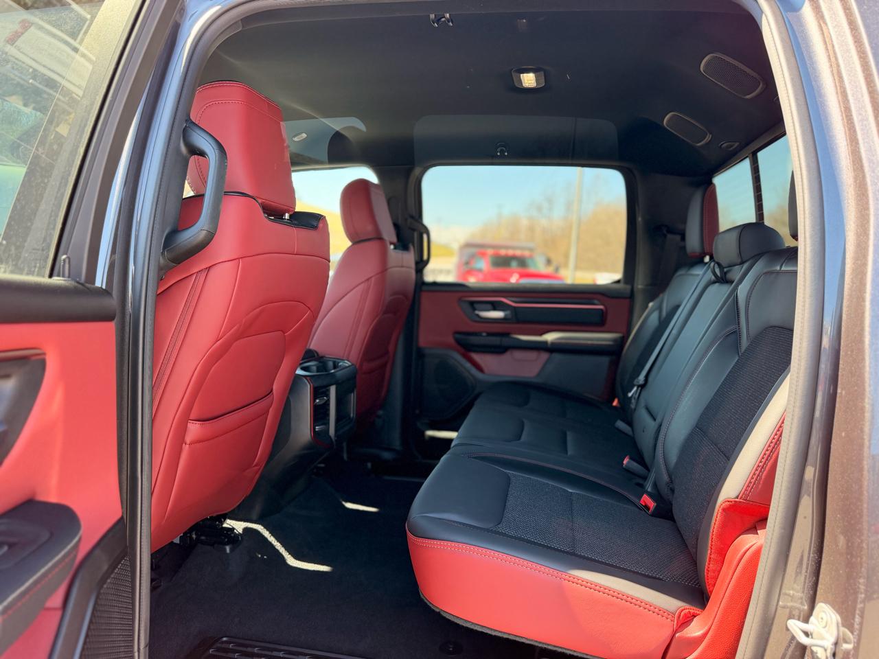 RAM 1500 Rebel Crew Cab SB 4WD 2026