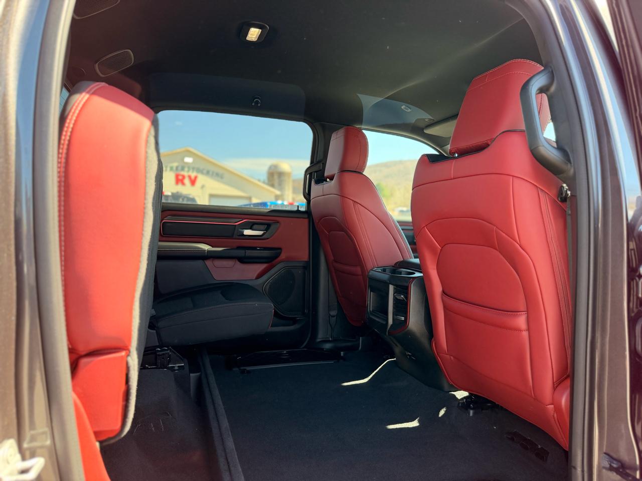RAM 1500 Rebel Crew Cab SB 4WD 2026