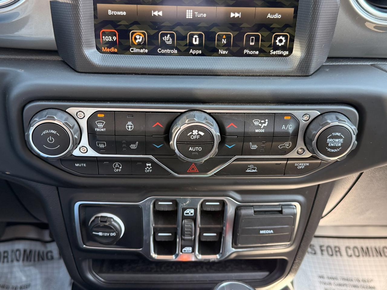 Jeep Wrangler Unlimited Sahara 2022