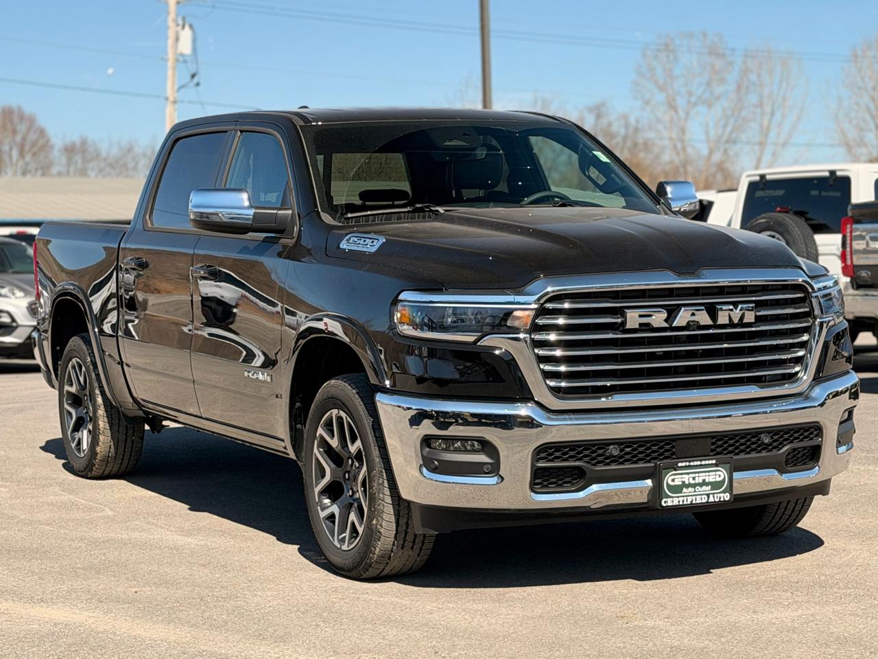 RAM 1500 Laramie Crew Cab SWB 4WD 2026