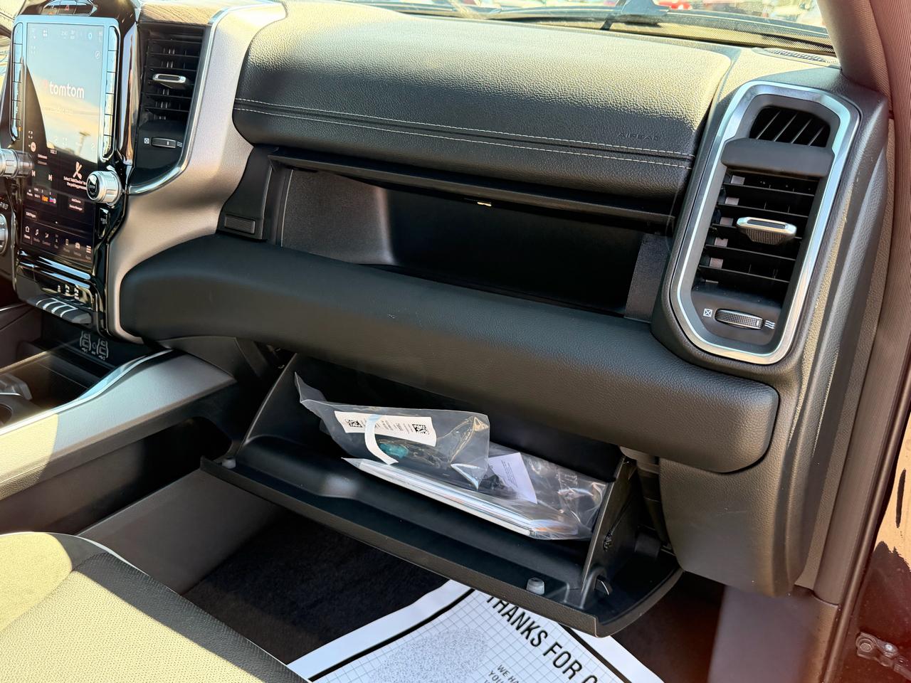 RAM 1500 Laramie Crew Cab SWB 4WD 2026