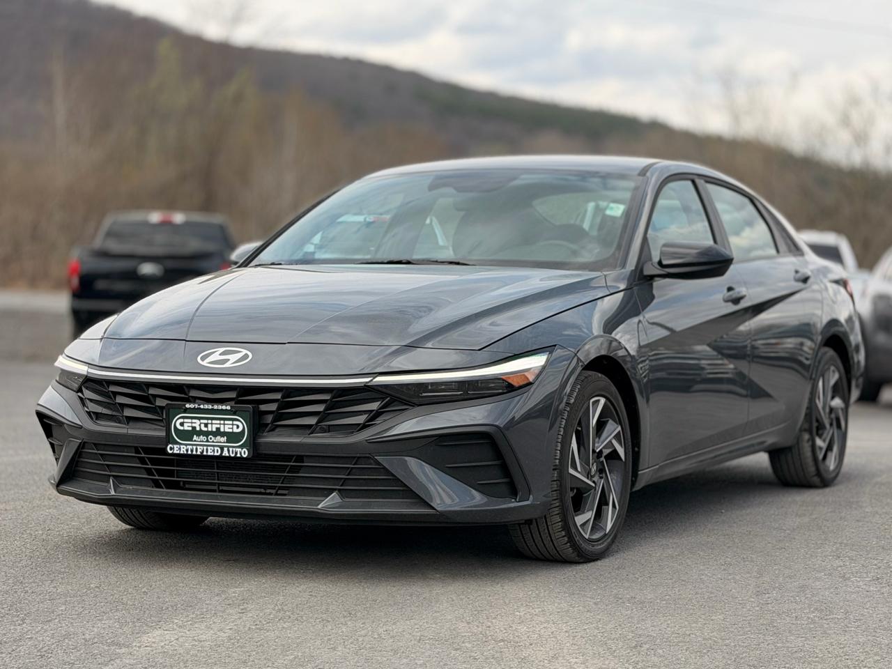 Hyundai Elantra SEL Sport 2025