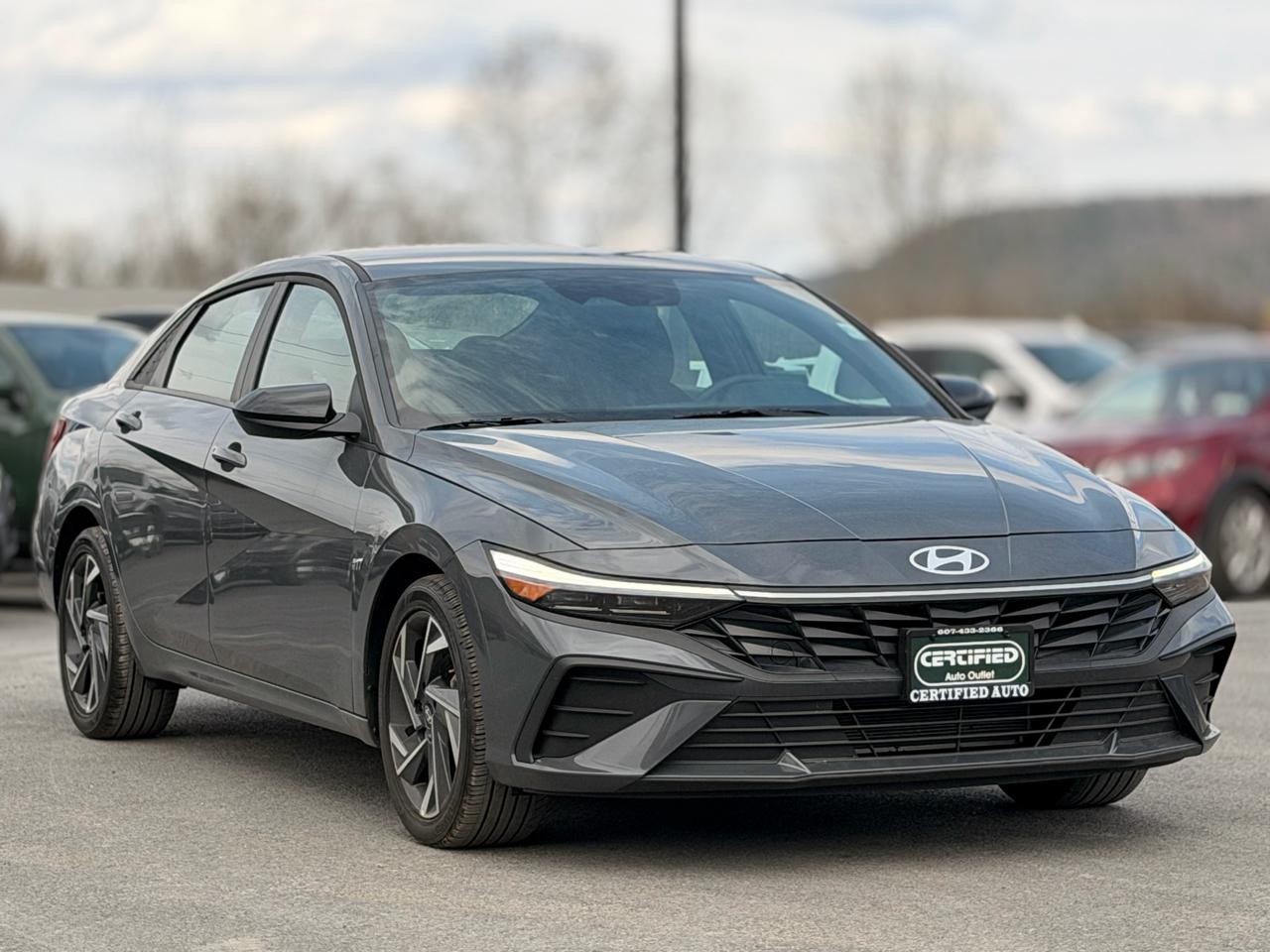 Hyundai Elantra SEL Sport 2025