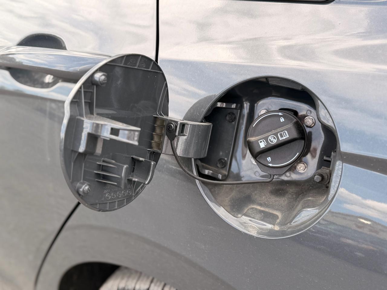 Hyundai Elantra SEL Sport 2025