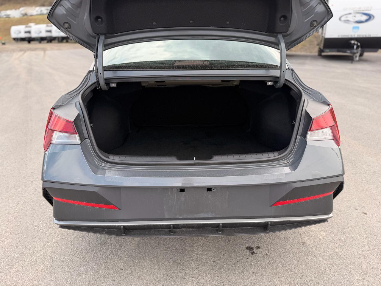 Hyundai Elantra SEL Sport 2025