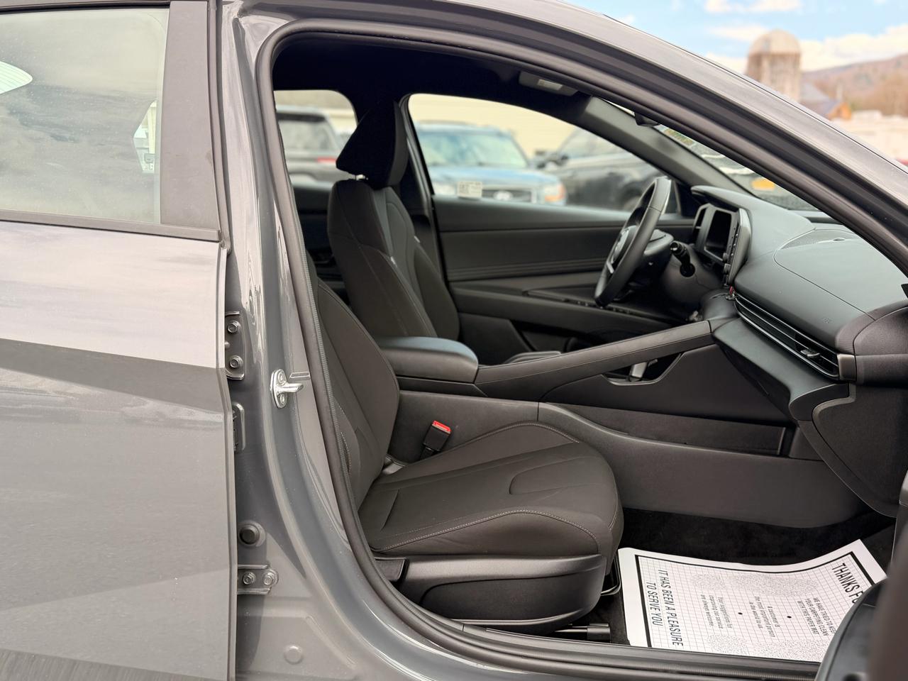 Hyundai Elantra SEL Sport 2025