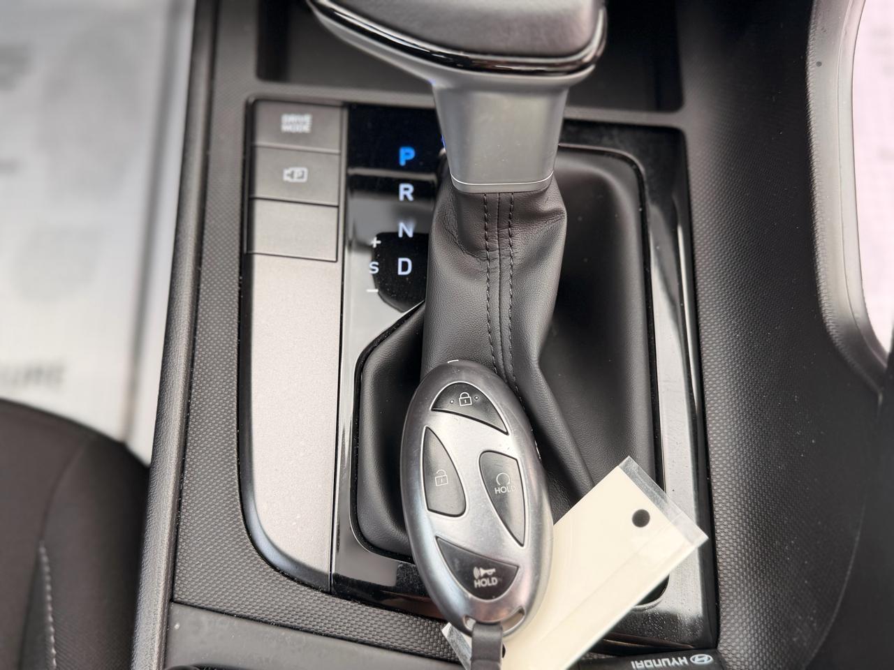 Hyundai Elantra SEL Sport 2025