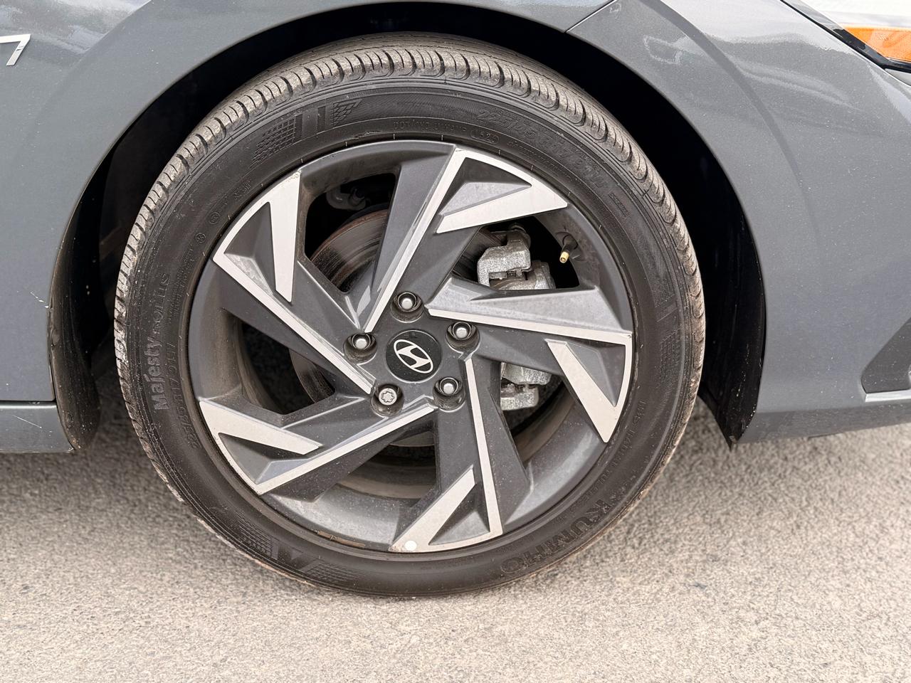 Hyundai Elantra SEL Sport 2025