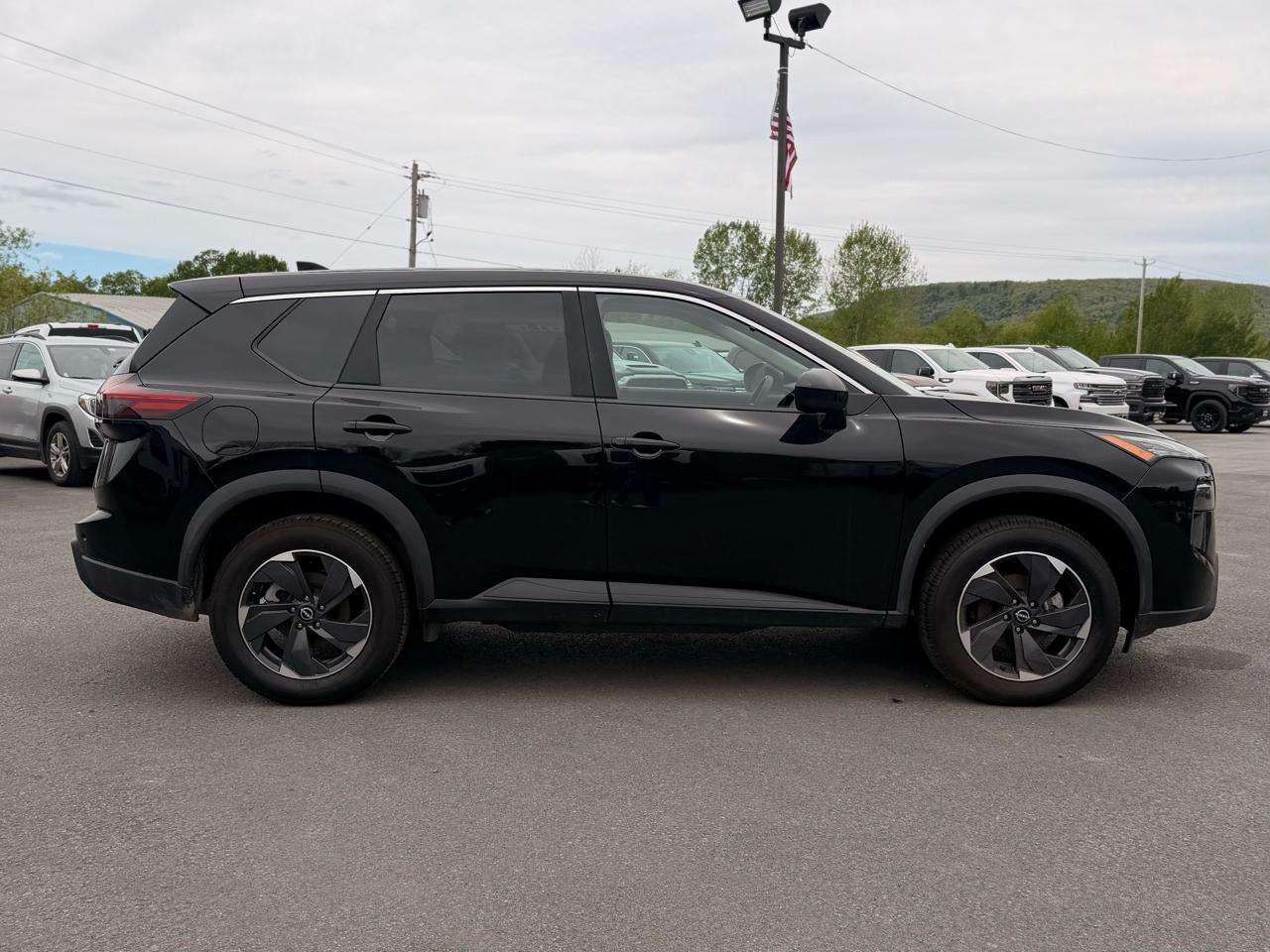 Nissan Rogue SV AWD 2026