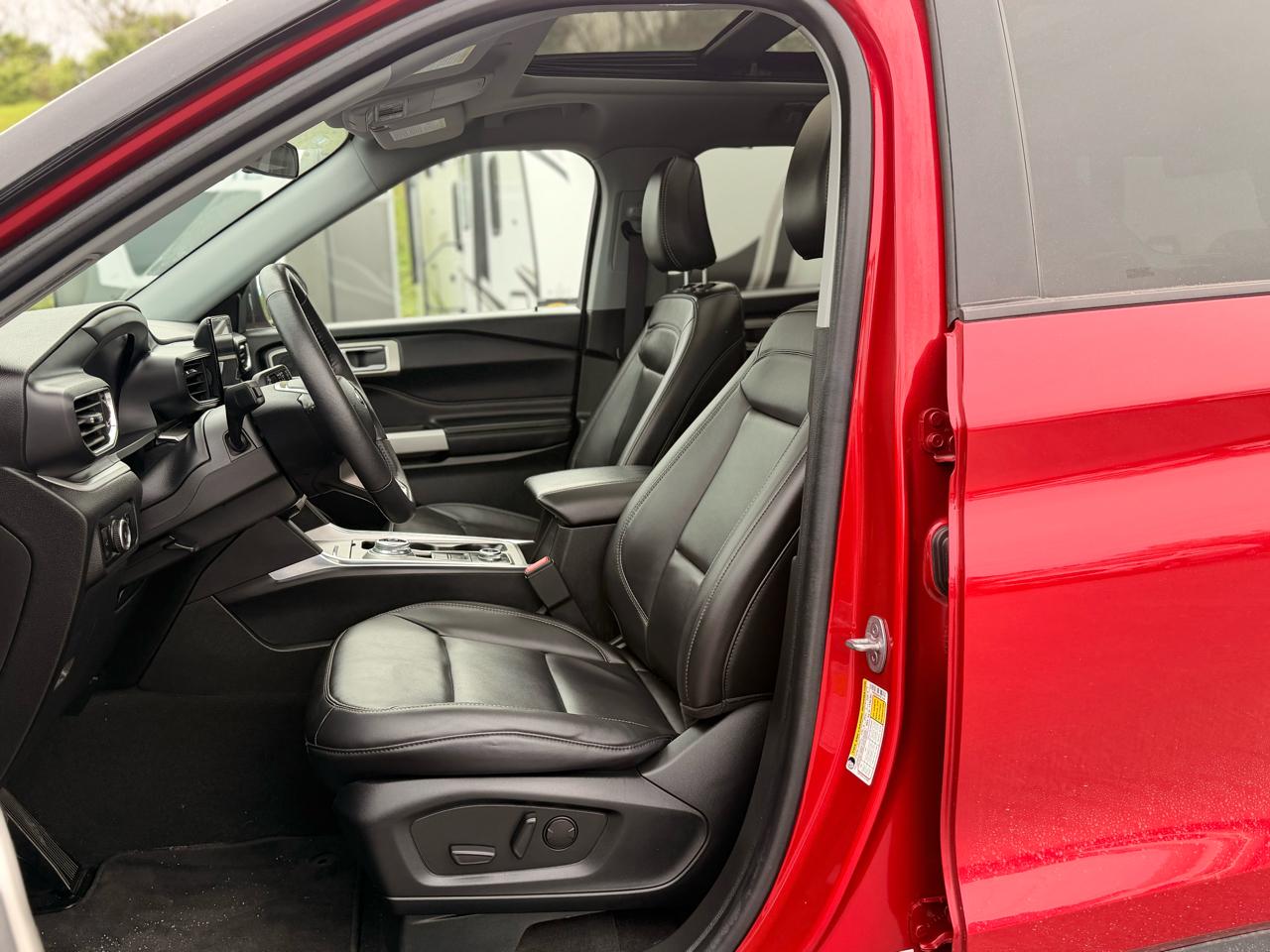Ford Explorer XLT AWD 2023