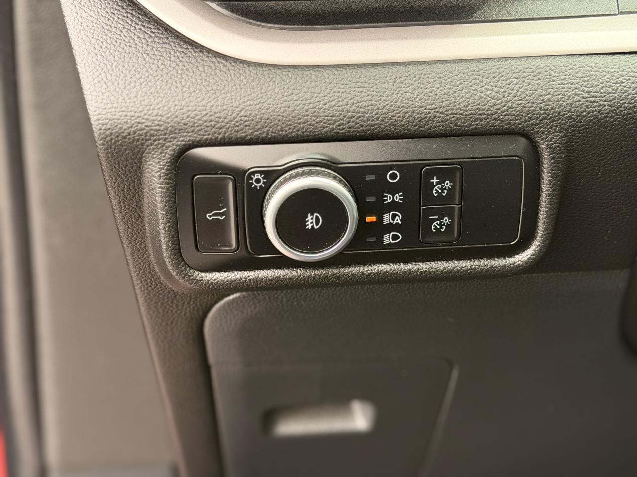Ford Explorer XLT AWD 2023