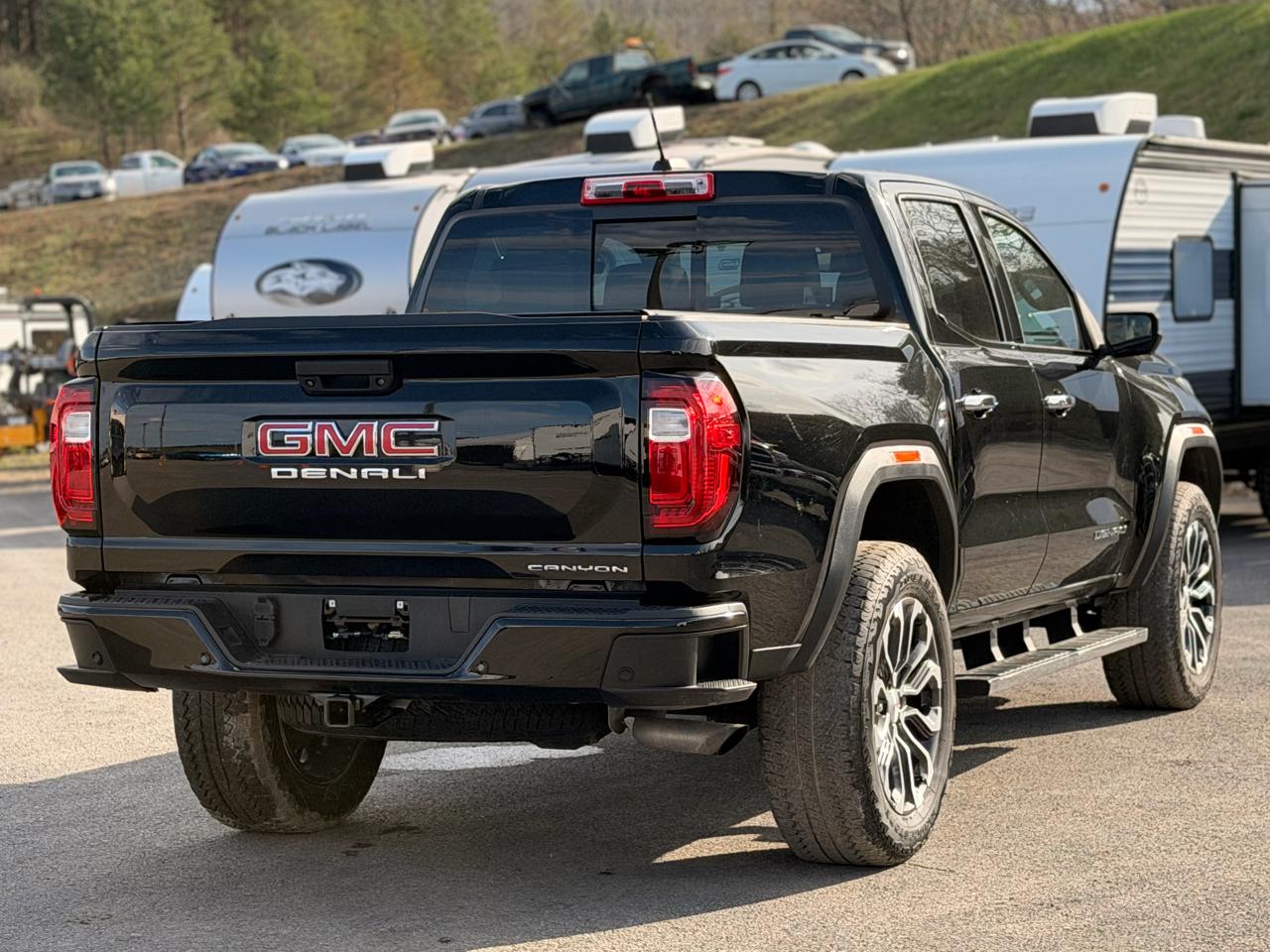 GMC Canyon Denali Crew Cab 4WD 2023