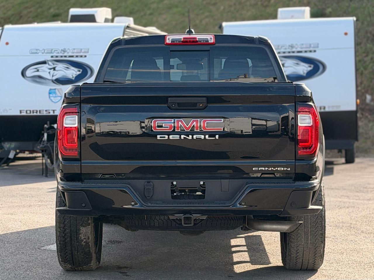 GMC Canyon Denali Crew Cab 4WD 2023