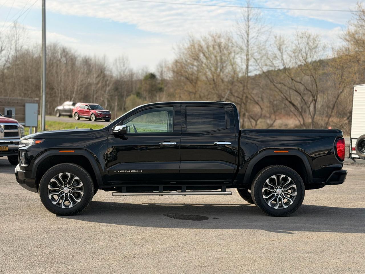 GMC Canyon Denali Crew Cab 4WD 2023