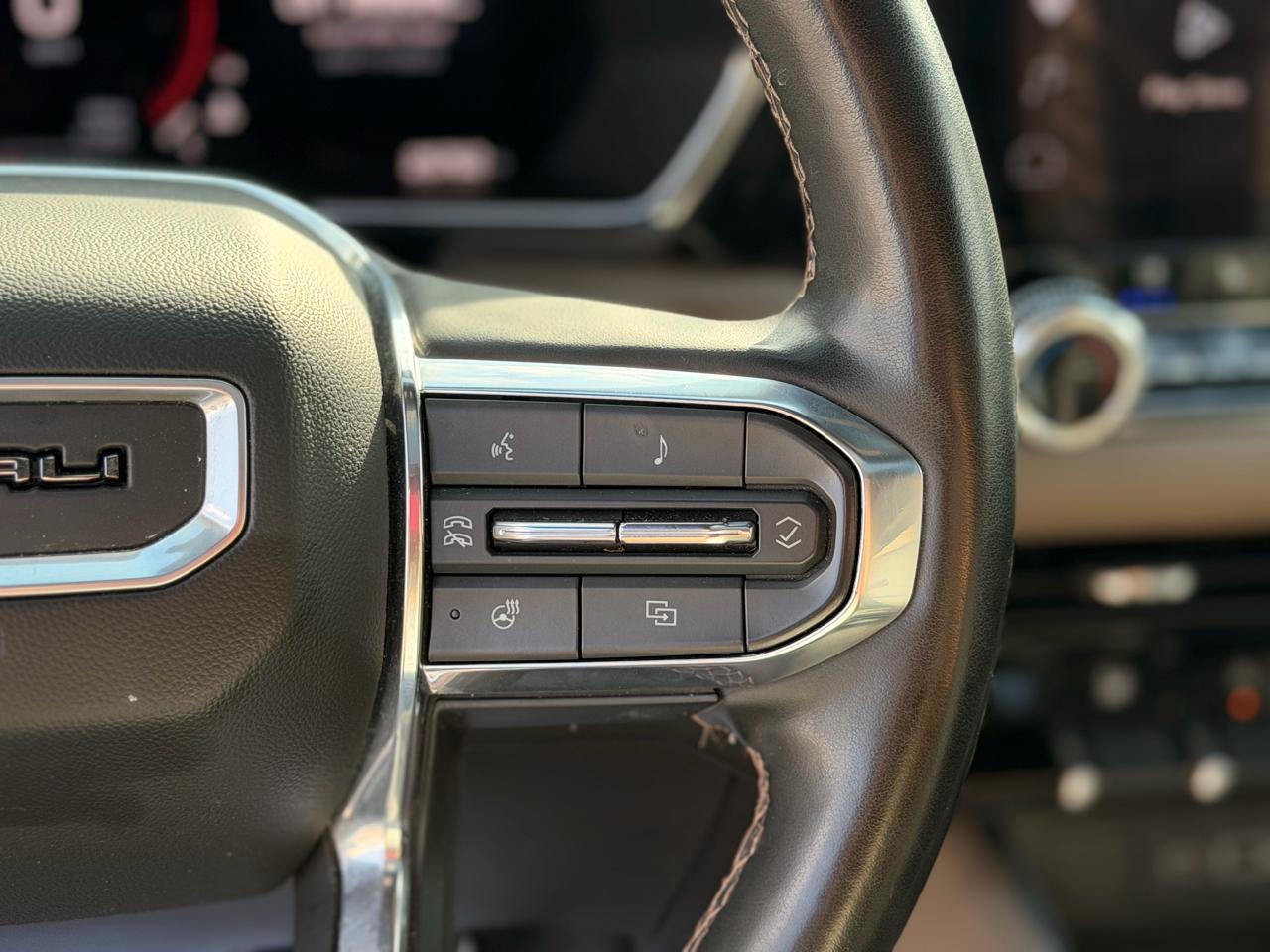 GMC Canyon Denali Crew Cab 4WD 2023