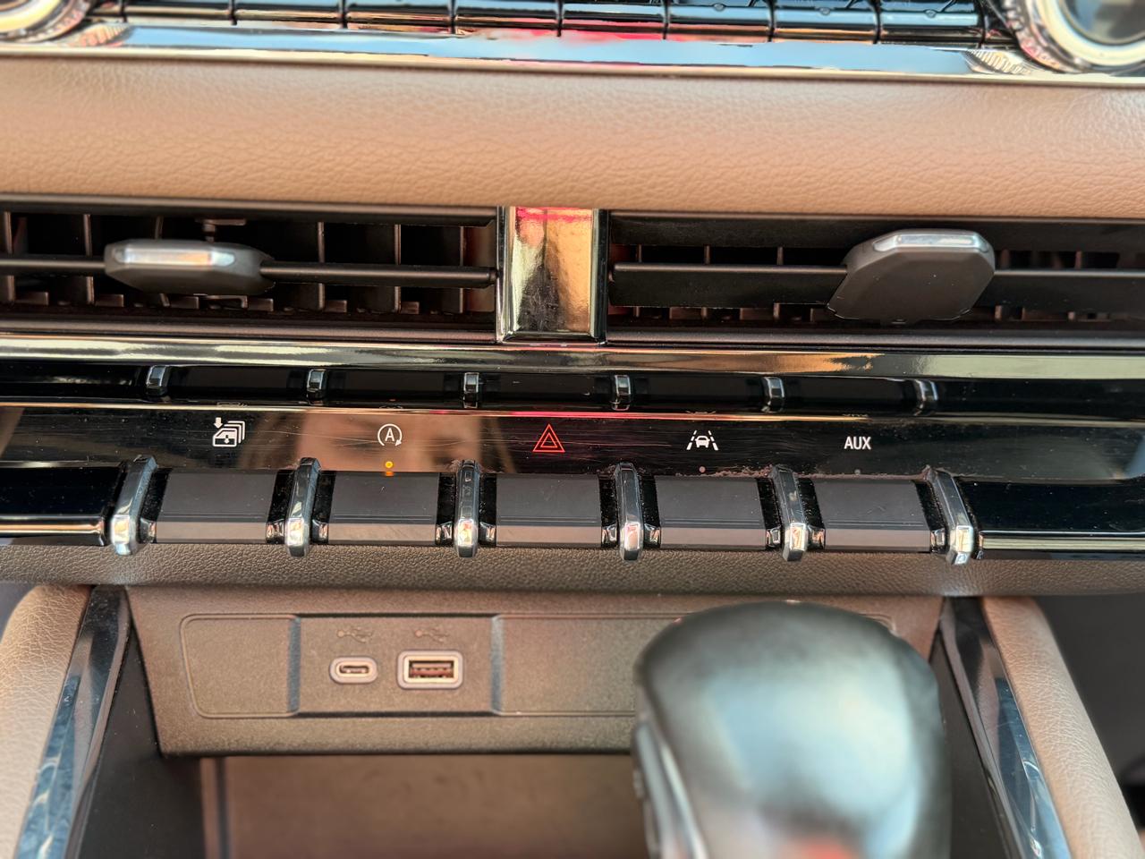 GMC Canyon Denali Crew Cab 4WD 2023