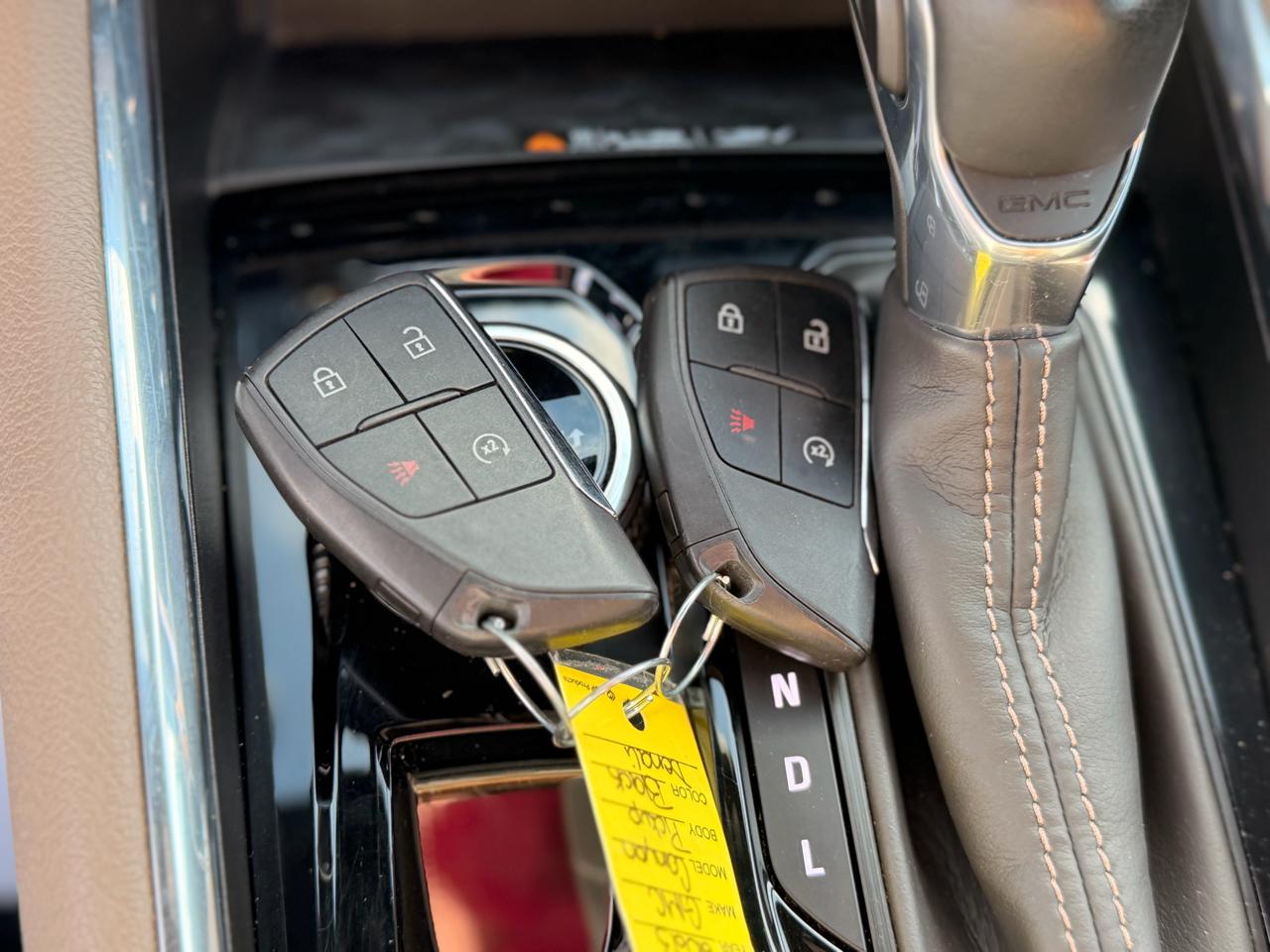 GMC Canyon Denali Crew Cab 4WD 2023