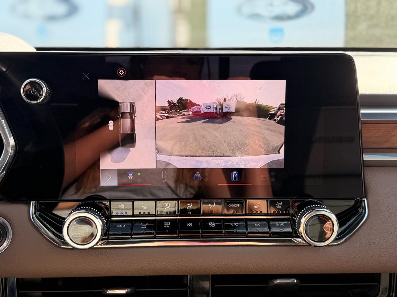 GMC Canyon Denali Crew Cab 4WD 2023