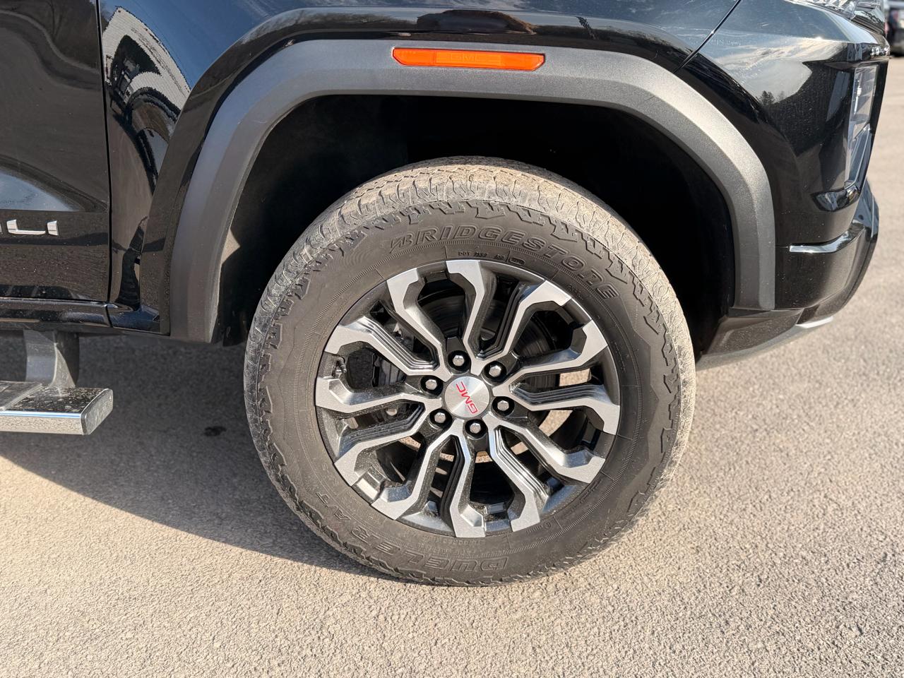 GMC Canyon Denali Crew Cab 4WD 2023