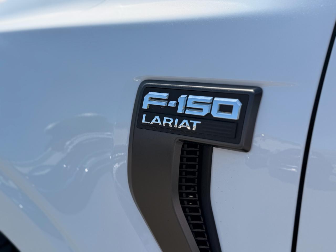 Ford F-150 Lariat SuperCrew 4WD 2022