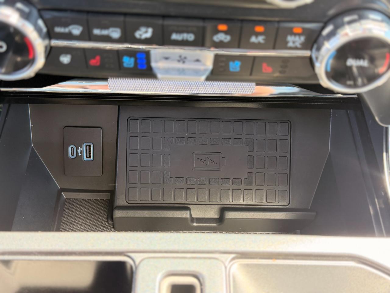 Ford F-150 Lariat SuperCrew 4WD 2022
