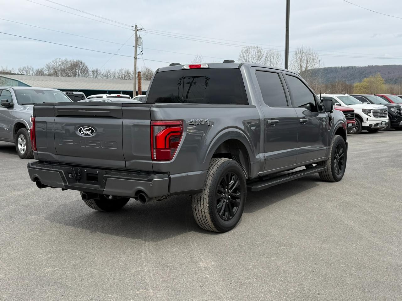 Ford F-150 Lariat SuperCrew 4WD 2024