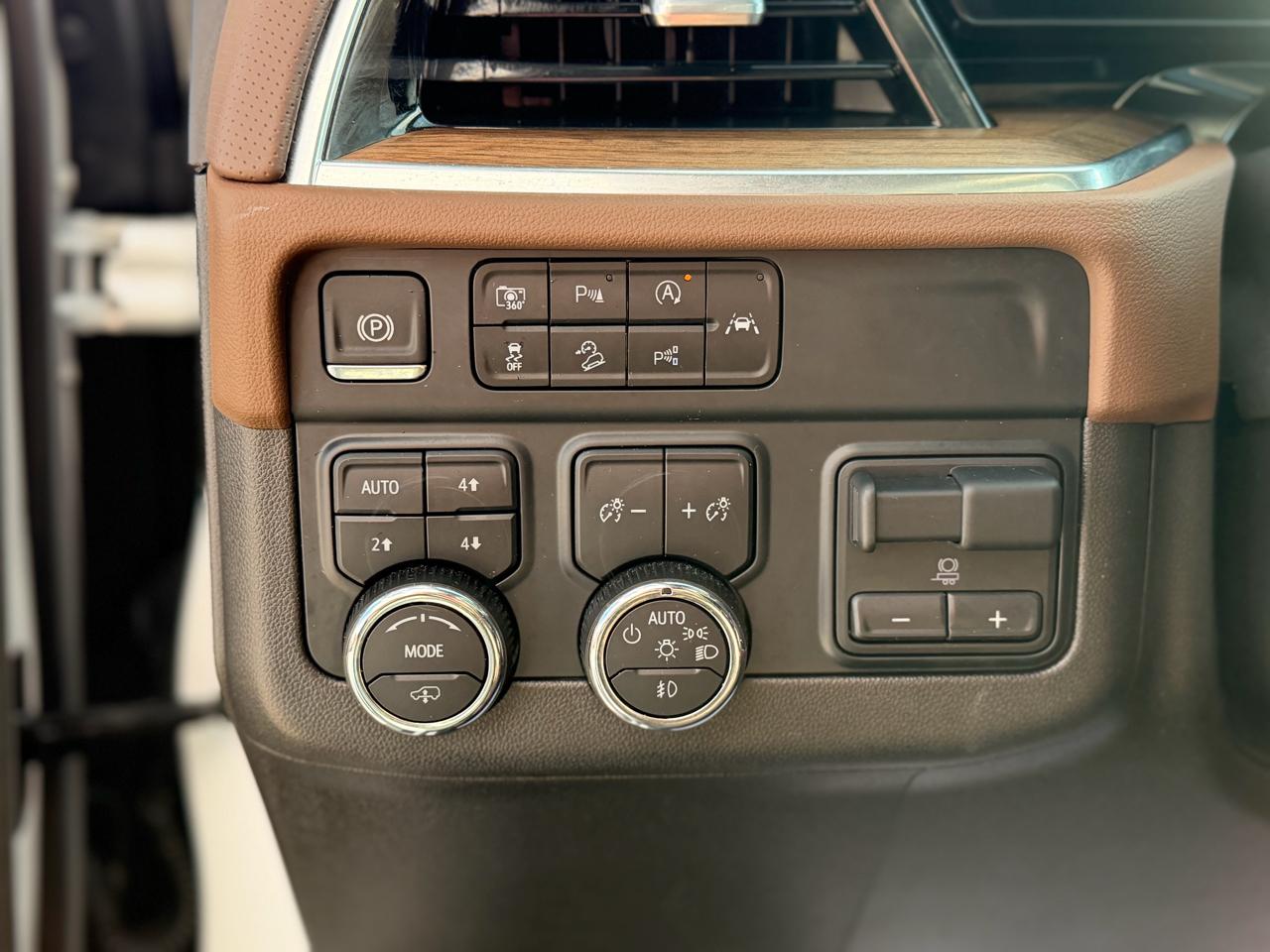 Chevrolet Tahoe High Country 4WD 2025