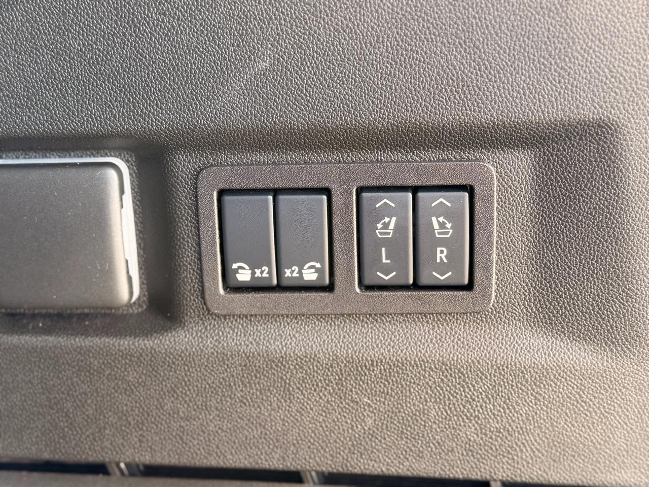 Chevrolet Tahoe High Country 4WD 2025