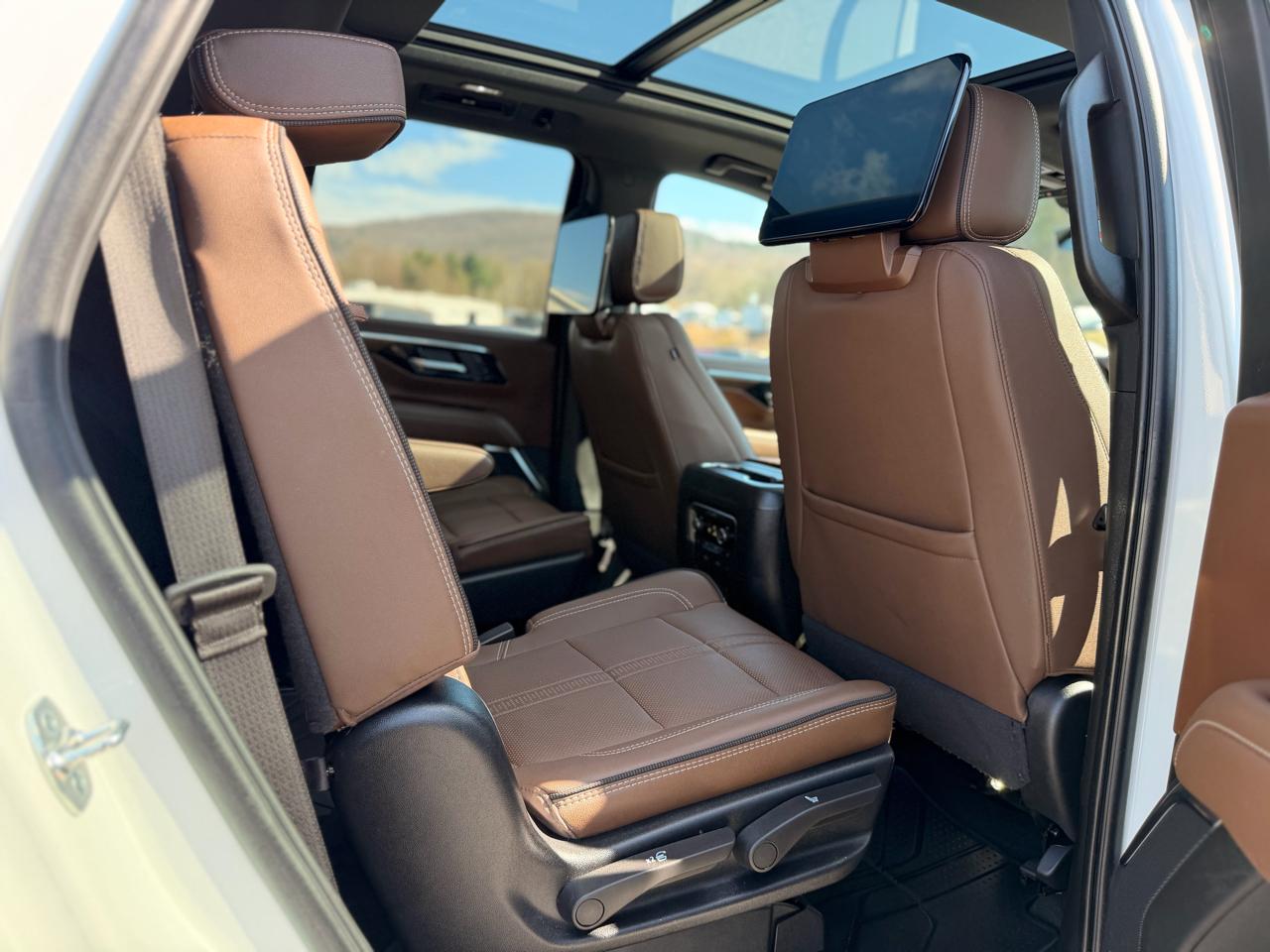 Chevrolet Tahoe High Country 4WD 2025