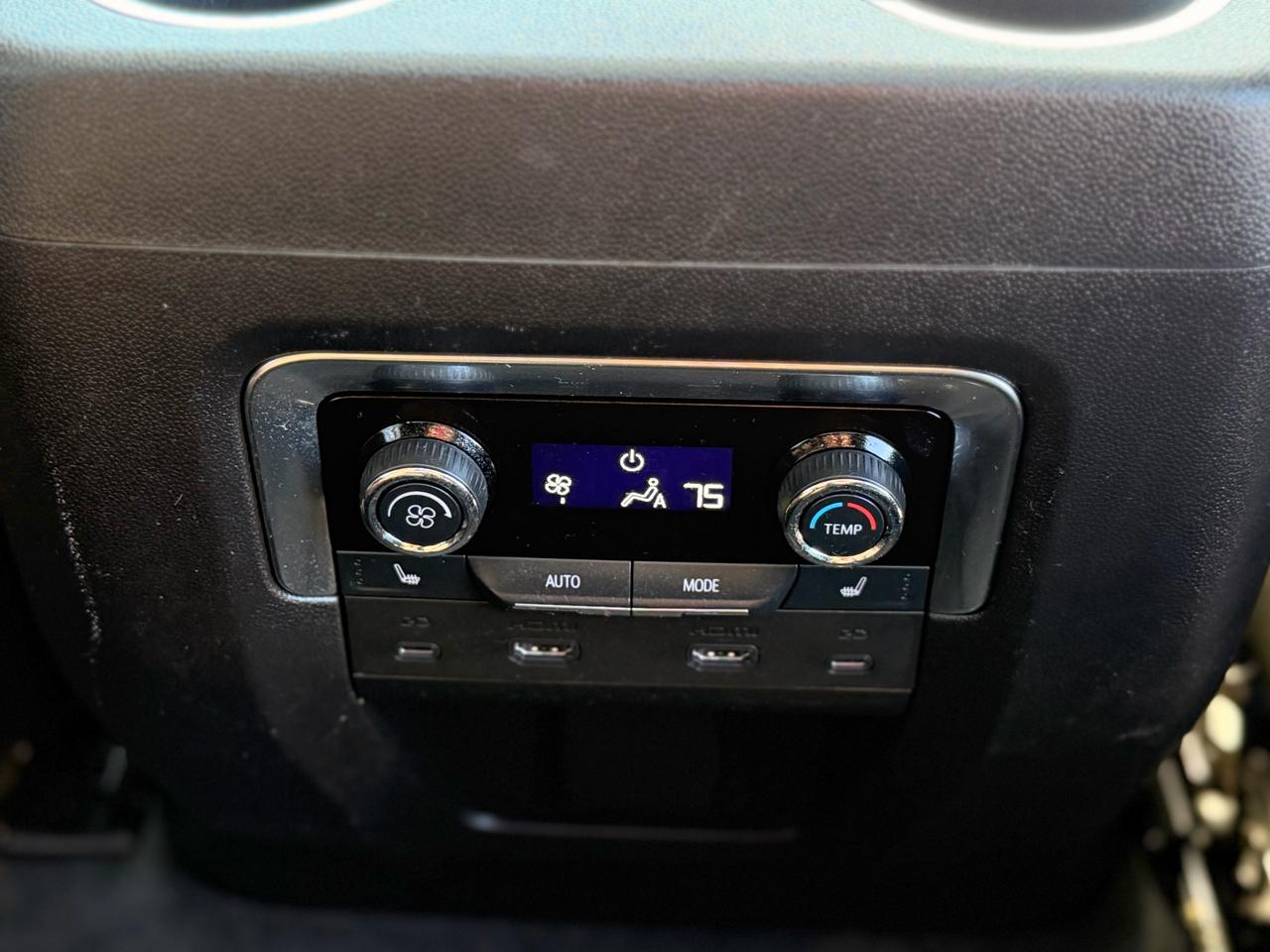 Chevrolet Tahoe High Country 4WD 2025