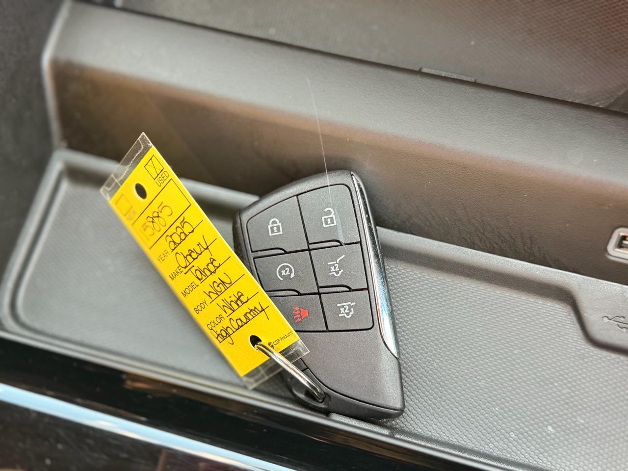 Chevrolet Tahoe High Country 4WD 2025