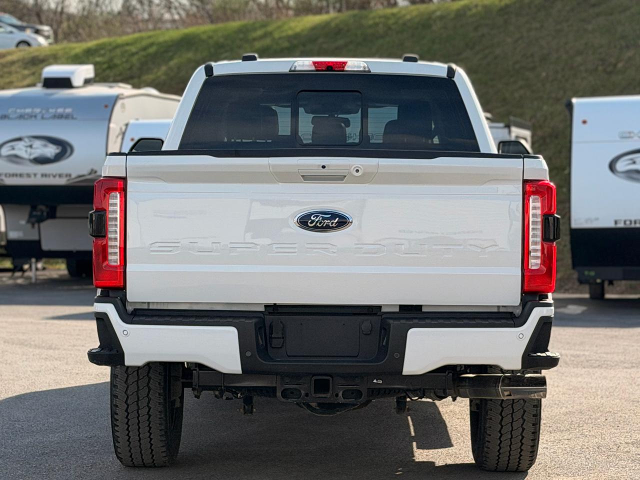 Ford F-250 SD Lariat Crew Cab 4WD 2024