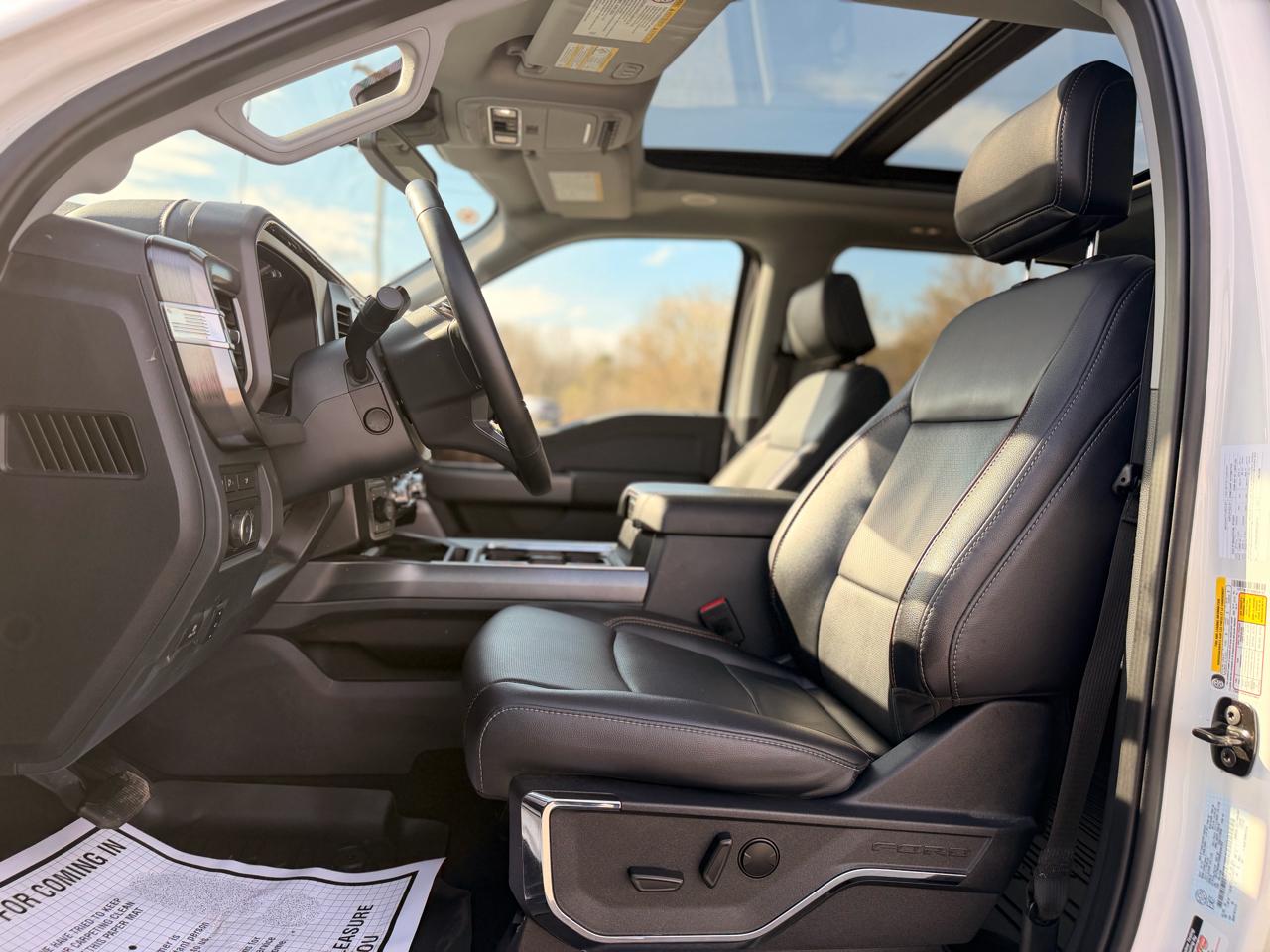 Ford F-250 SD Lariat Crew Cab 4WD 2024