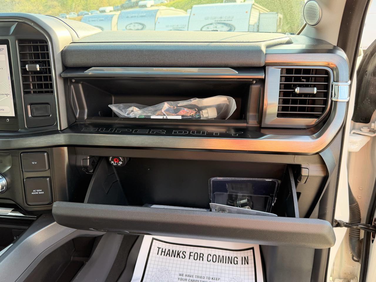 Ford F-250 SD Lariat Crew Cab 4WD 2024