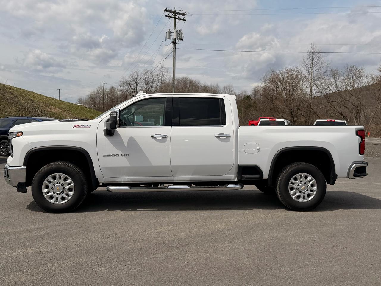 Chevrolet Silverado 3500HD LTZ Crew Cab 4WD 2025