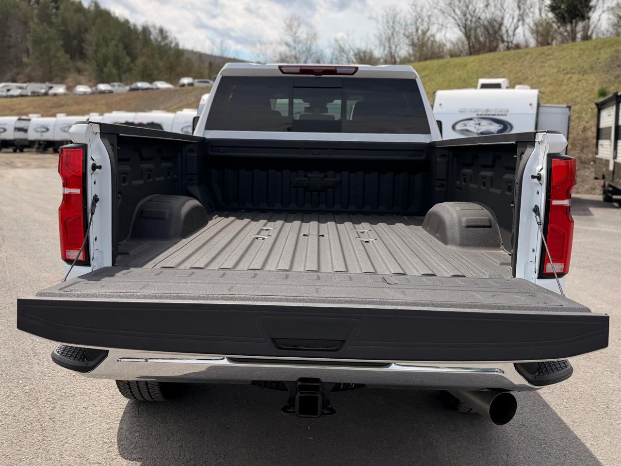 Chevrolet Silverado 3500HD LTZ Crew Cab 4WD 2025