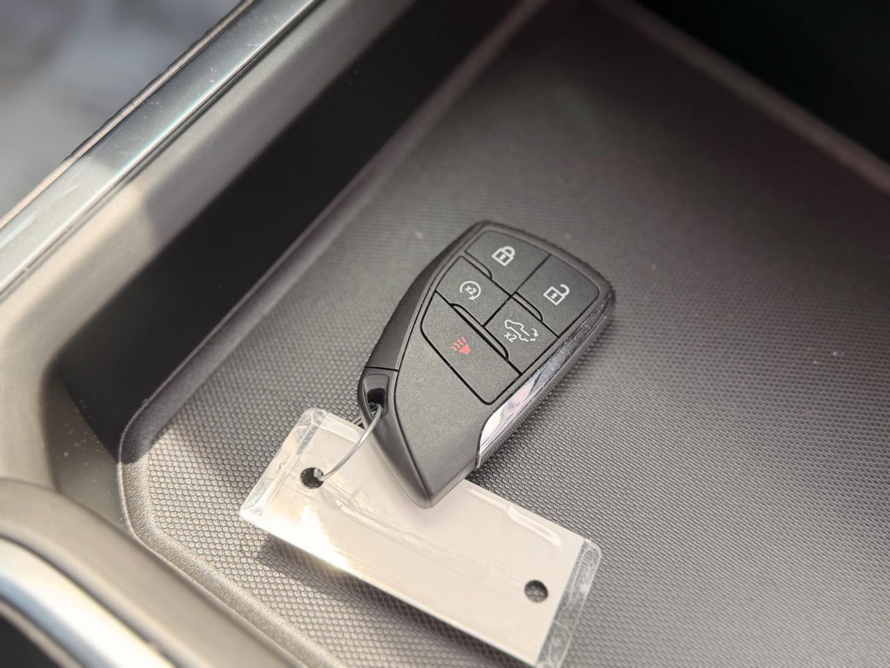 Chevrolet Silverado 3500HD LTZ Crew Cab 4WD 2025