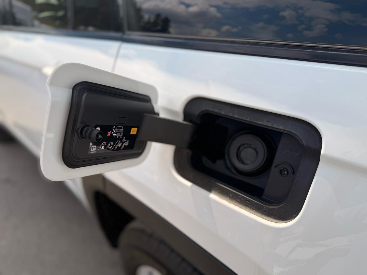 Jeep Grand Cherokee Laredo 4WD 2023