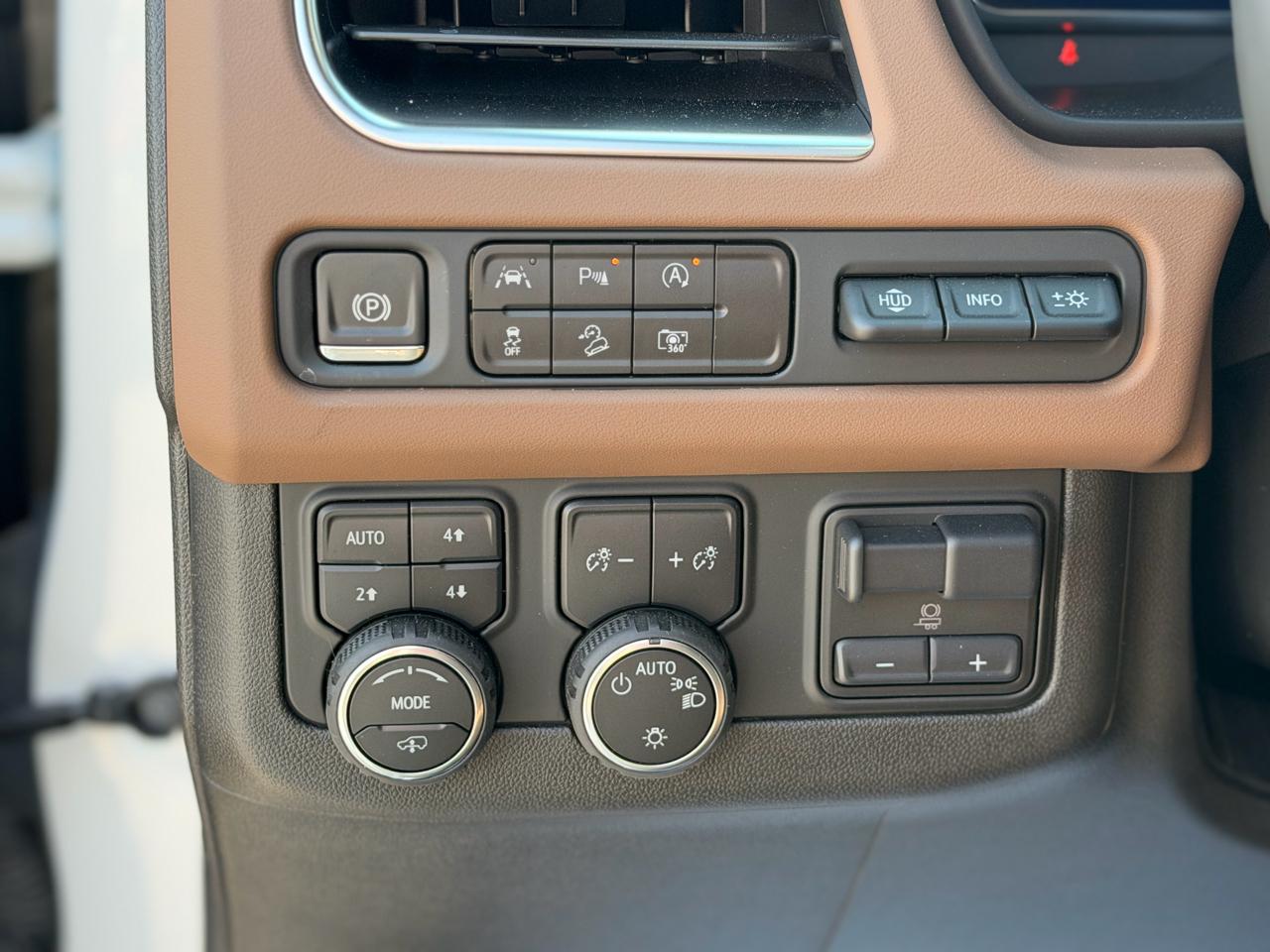 Chevrolet Tahoe High Country 4WD 2024