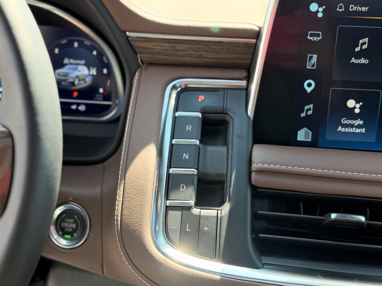 Chevrolet Tahoe High Country 4WD 2024