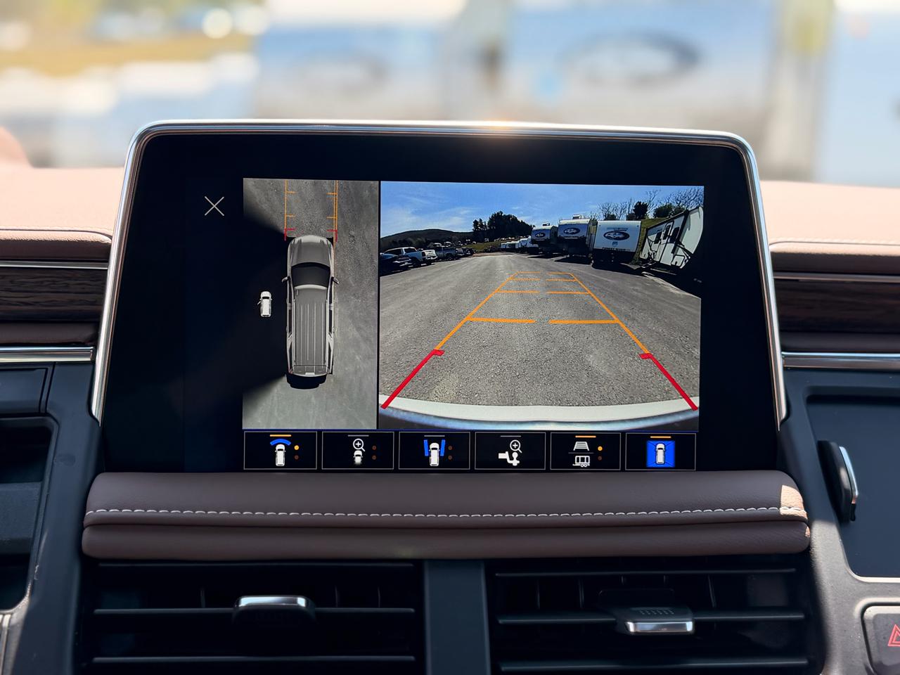 Chevrolet Tahoe High Country 4WD 2024