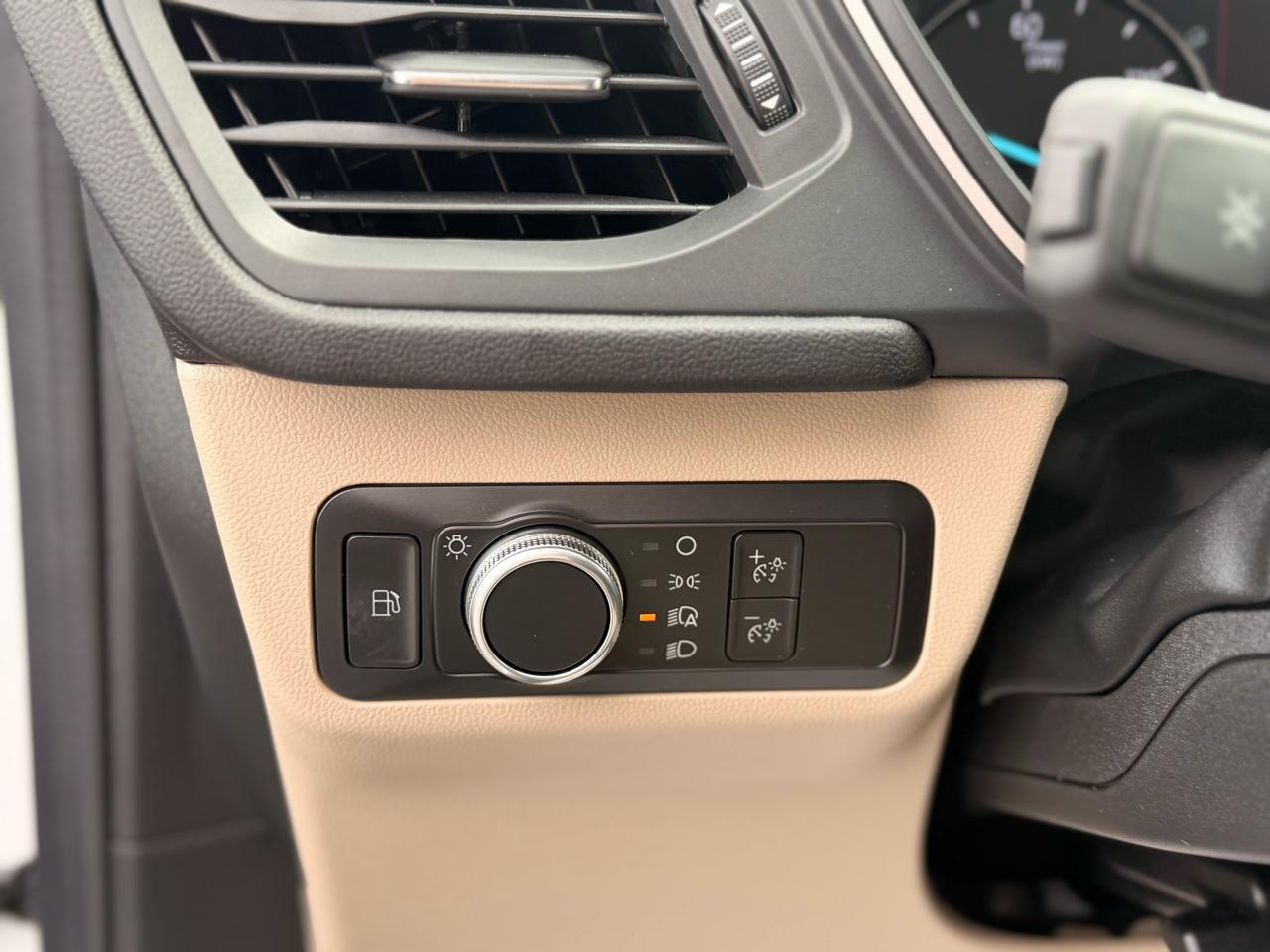 Ford Escape Hybrid  2022