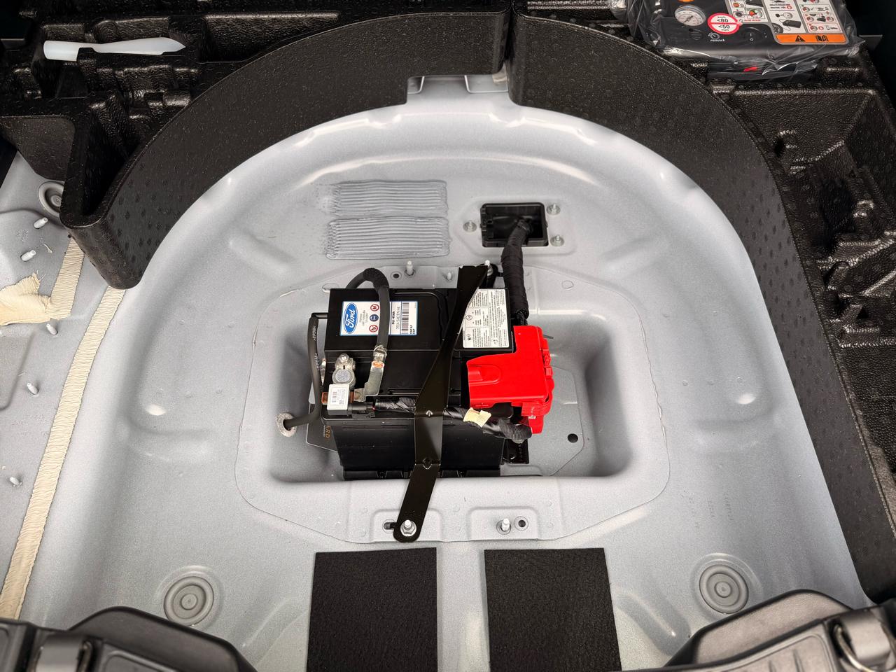 Ford Escape Hybrid  2022