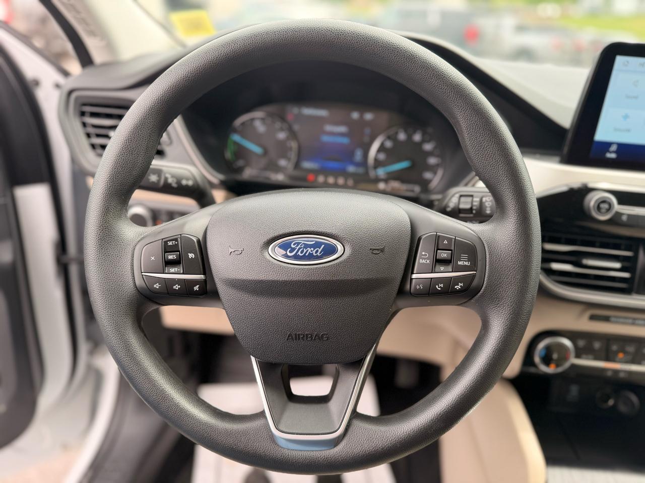Ford Escape Hybrid  2022