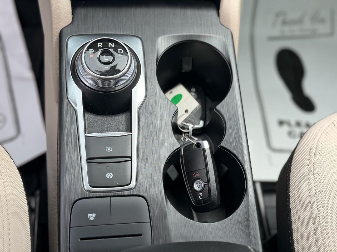 Ford Escape Hybrid  2022