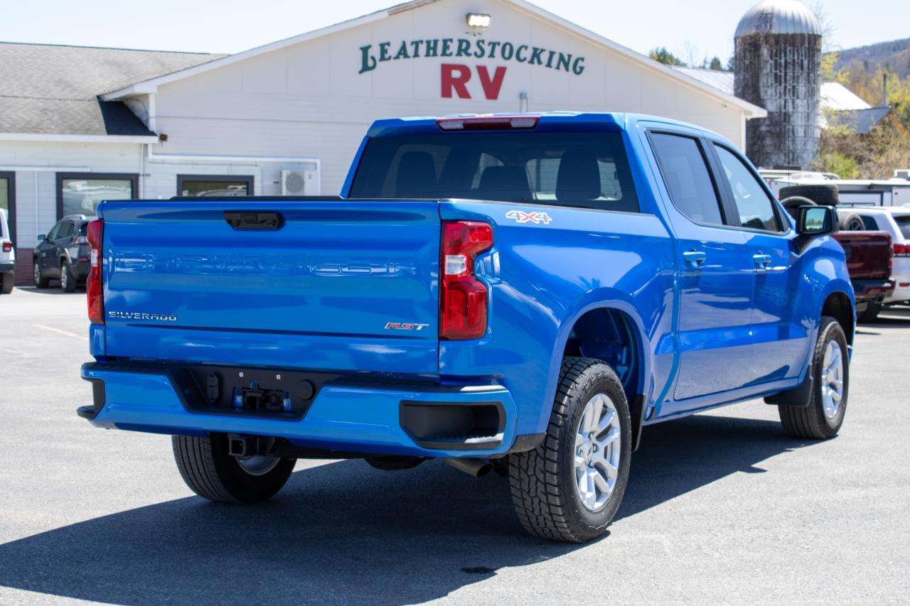 Chevrolet Silverado 1500 RST Crew Cab 4WD 2026