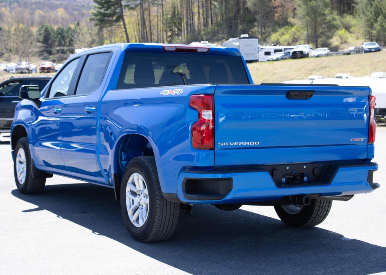 Chevrolet Silverado 1500 RST Crew Cab 4WD 2026